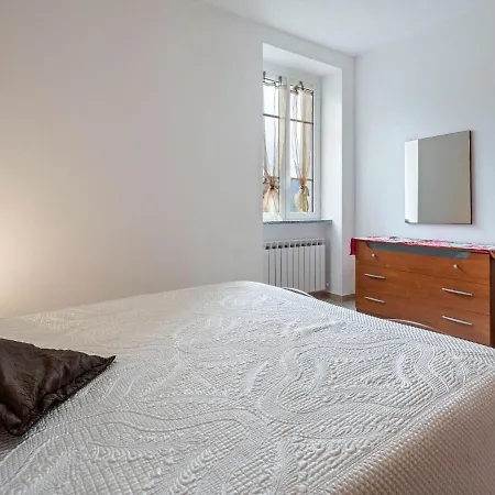 Vakantiehuis Traditional Holiday In With Private Terrace *