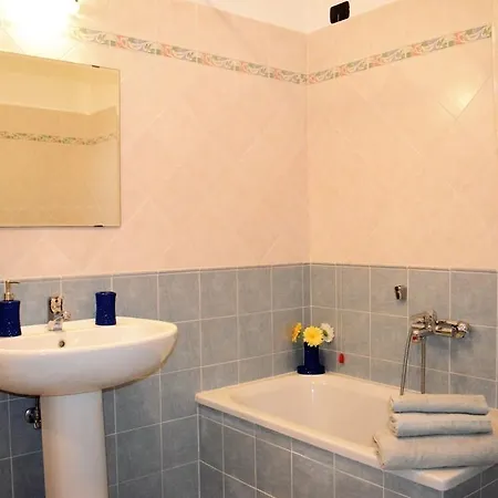 Vakantiehuis Traditional Holiday In With Private Terrace