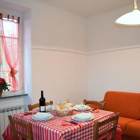 Vakantiehuis Traditional Holiday In With Private Terrace