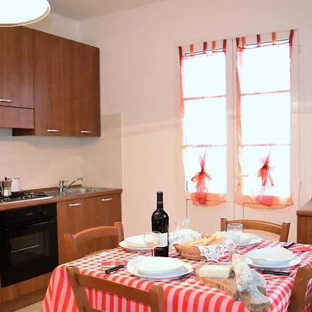 Сasa de vacaciones Traditional Holiday In With Private Terrace Moneglia